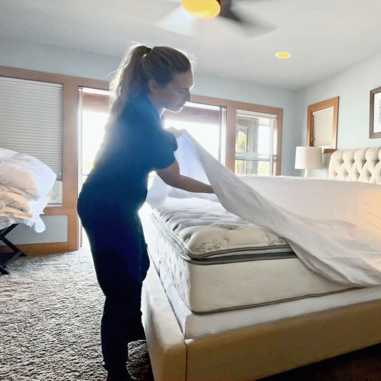 Bed presentation during a Peak Services vacation rental turnover